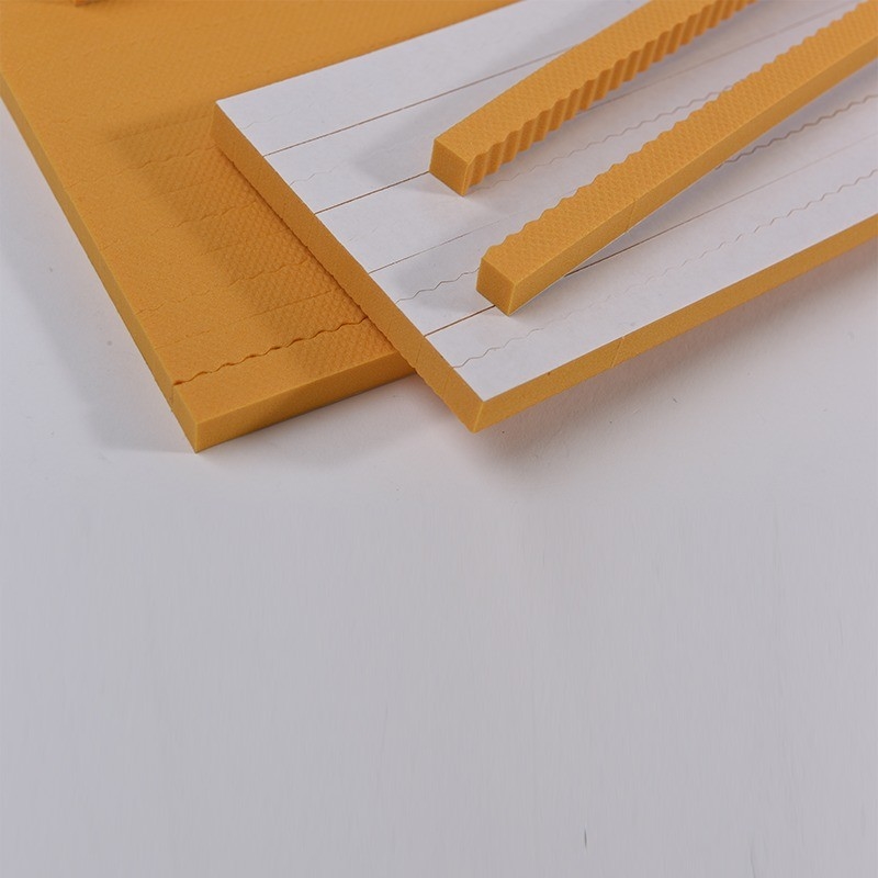 Esponja de espuma de borracha EPDM de corte a pressão com adesivo Cor laranja Dimensão 10x300x380mm