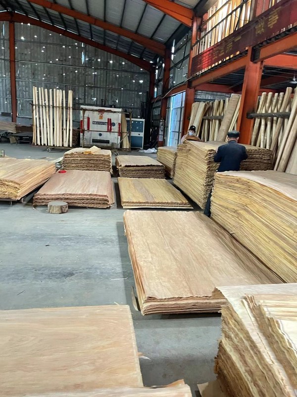 3 cm de madeira contraplacada de encalyptus filmado de madeira contraplacada 8x4 com umidade 6%-8%