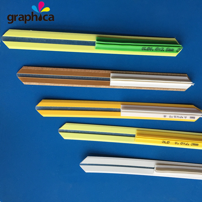 GRB0.6x1.7mmC Matriz de revestimento de PVC com N.o H.S. 39169090 1,3 kg/caixa Fabricada