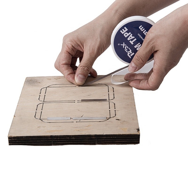 Parcheamento direto de corte da matriz feito fácil com fita de aço de 0,07 mm 0,1 mm espessura